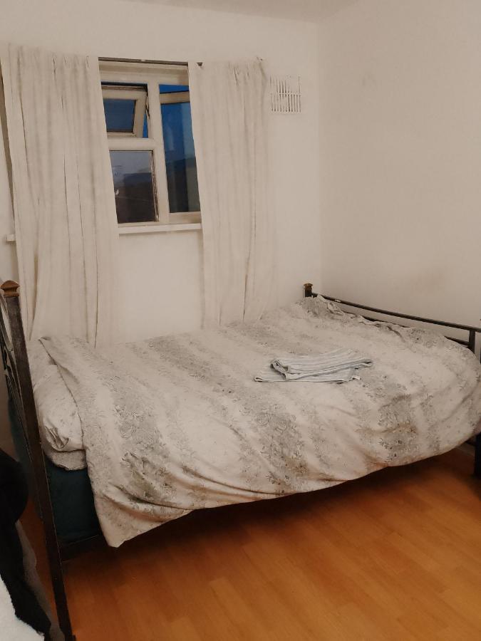 Ostello Private In 3 Bedroom Flat!! *